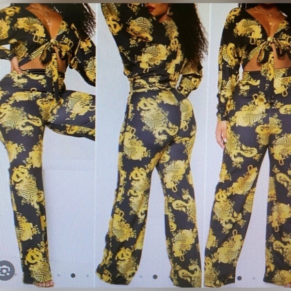 PrettyLittleThings Contrasting Dragon Women Black Tie Front Jumpsuit NWT Large - Picture 3 of 8